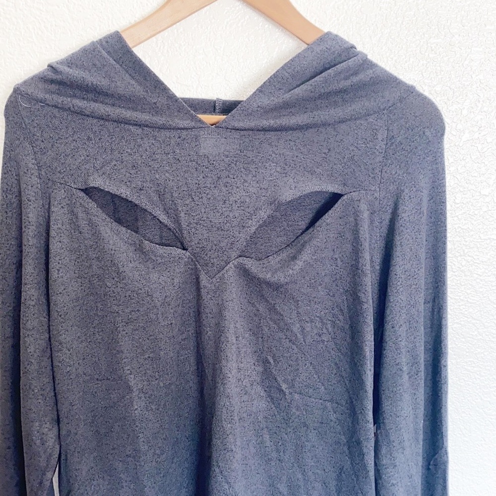 Good American Gray Hooded Hoodie Lightweight Cut-Out Long Sleeve Sweater - Picture 3 of 14